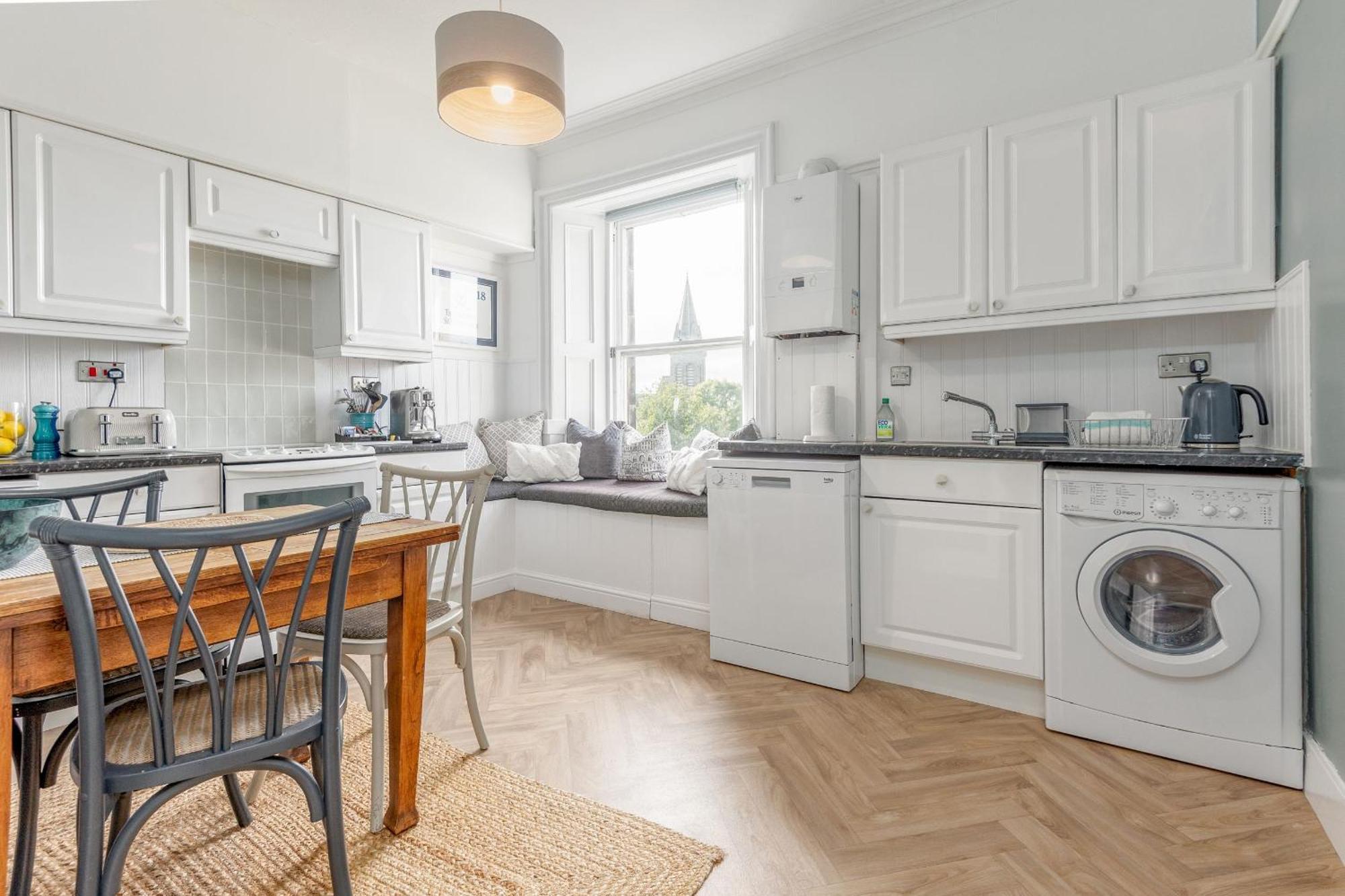 Howard Place Apartment - No 18 High Draw เซนต์แอนดรูว์ ภายนอก รูปภาพ